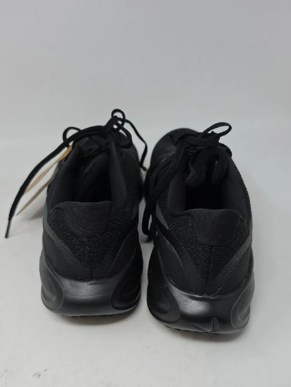 Nike Run Defy Sneakers Black White HM9593 002 Women's Size 8